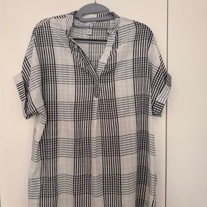 ePretty Black and White Checkered Button Down Shirt